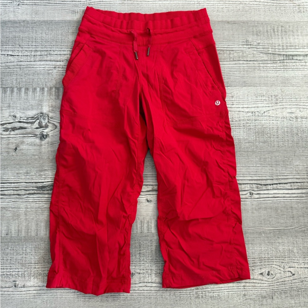 Lululemon studio crops